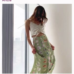 Aritzia Wilfred Amelie skirt, size 4, sage/frost pink, NWT